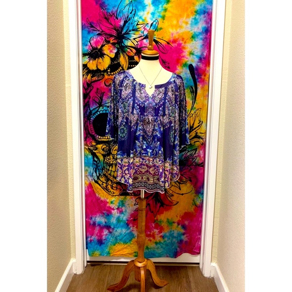 🌈 Beautiful mandala night top - Picture 2 of 11